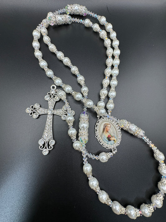 “Sanctus Amor” Bridal Pearl Rosary